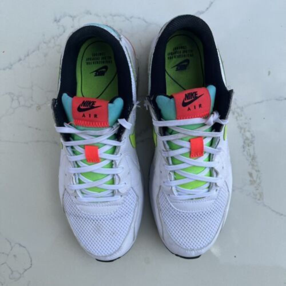 Nike Air Max Excee Women’s Size 9  White Lime Running Shoes CW5606-100 - Picture 2 of 10